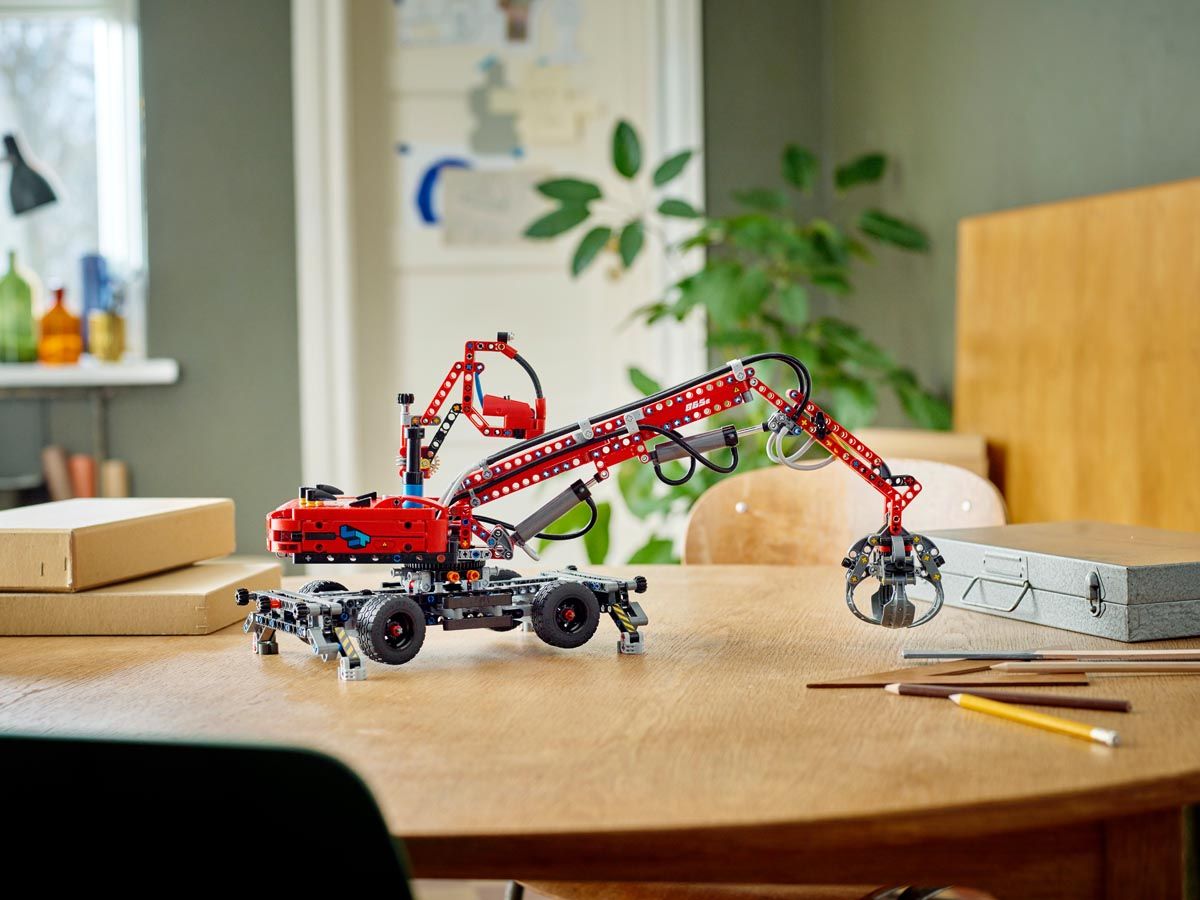 LEGO Technic Dźwig z Chwytakiem 42144