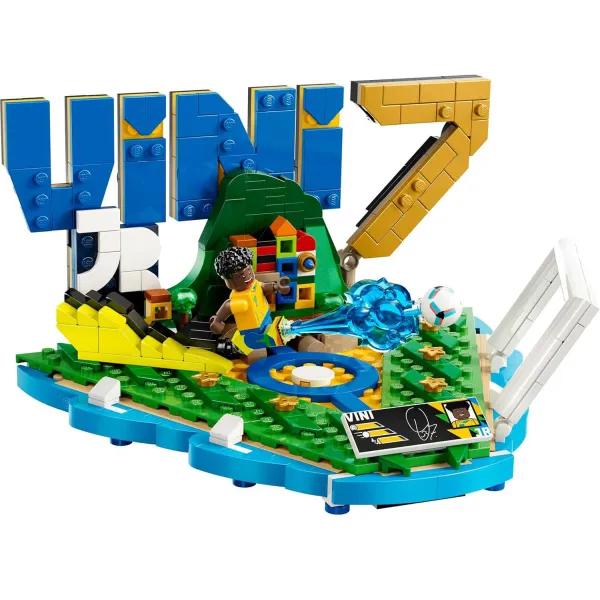 LEGO Editions Football Moments 43027 Zestaw Piłkarskie Momenty - Vini Jr.